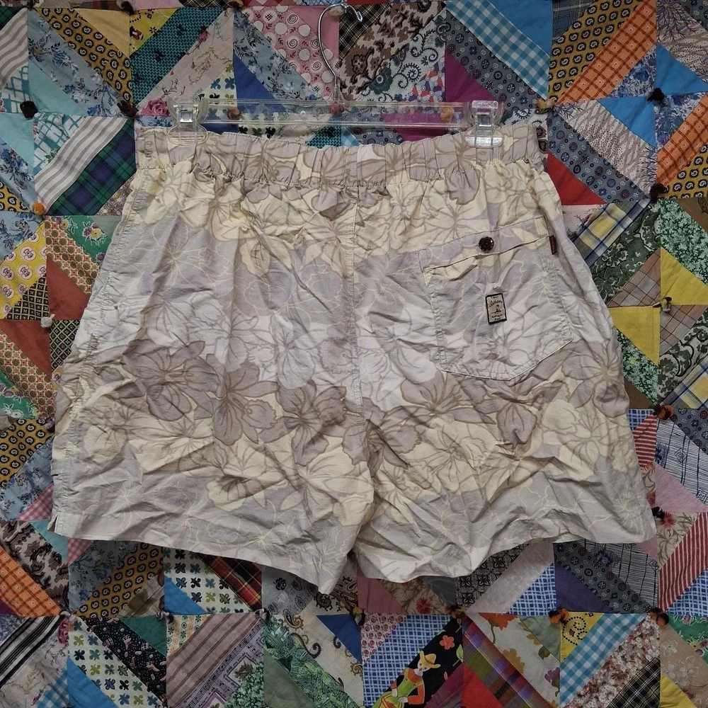 Tommy Bahama Mesh Lined Nylon Floral Print Swim‎ Trunks Size Large Beige